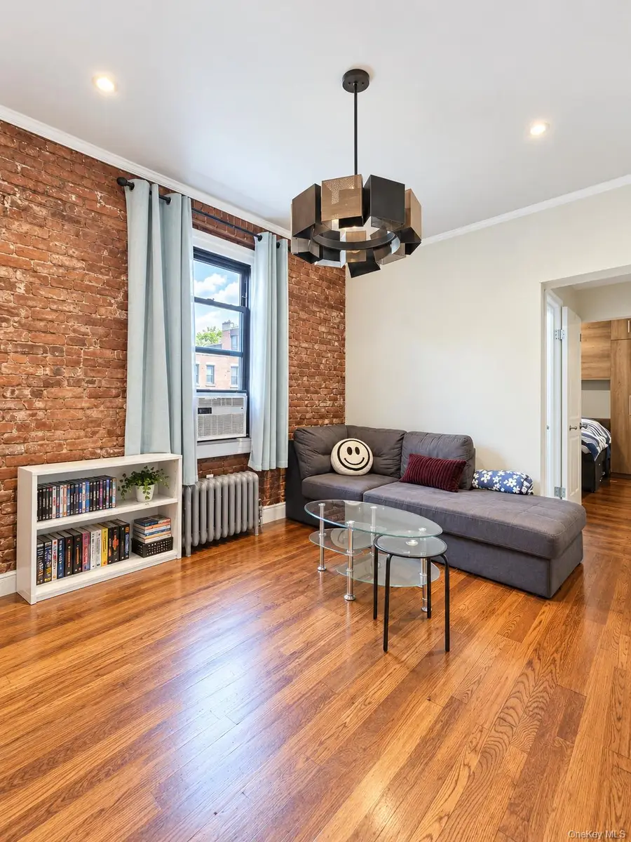 21-68 35 Street #3B, Astoria, NY 11105 - #3