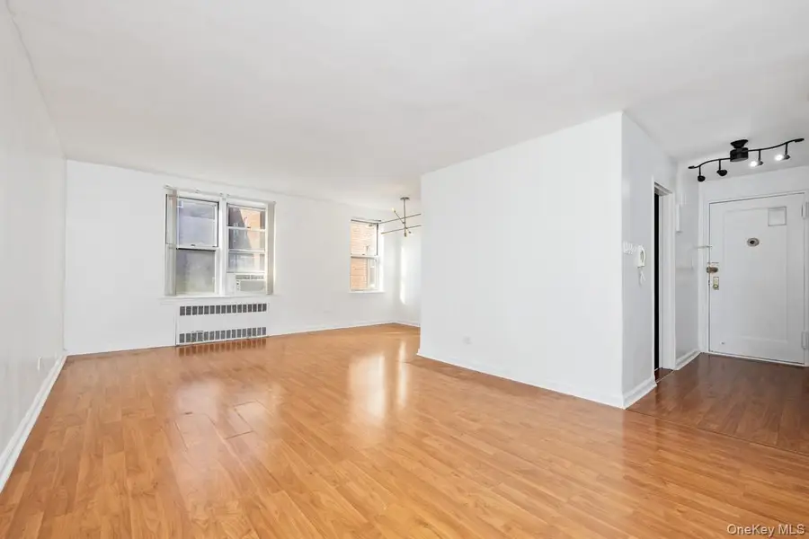 67-10 108th Street #4A, Forest Hills, NY 11375 - #2