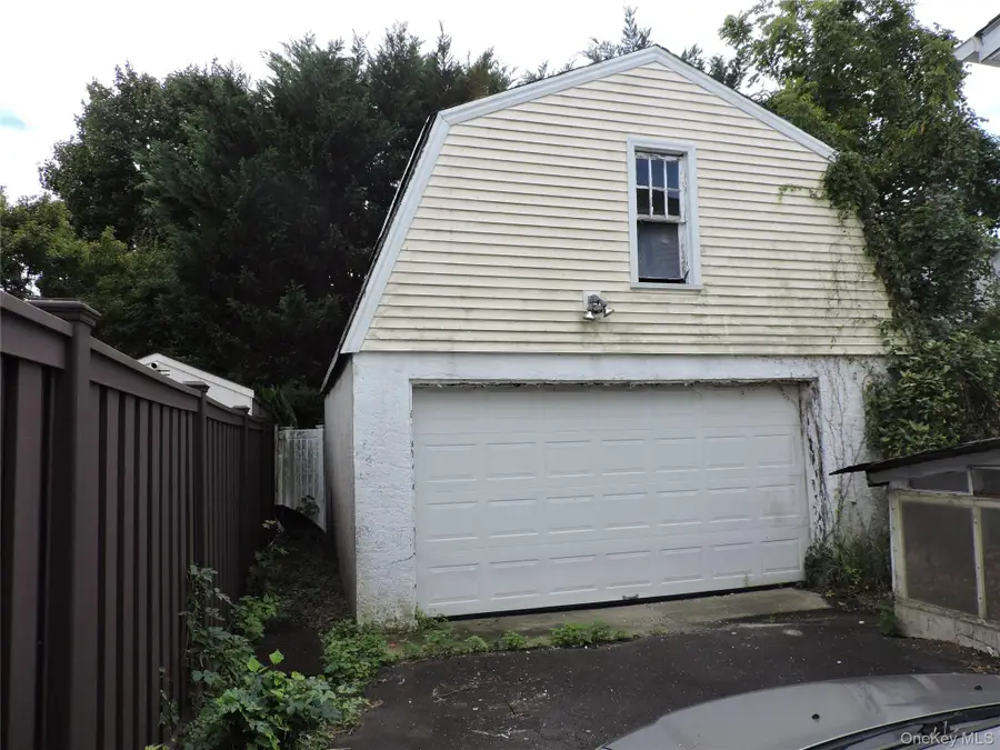 94 Locust Avenue, Scarsdale, NY 10583 - #3