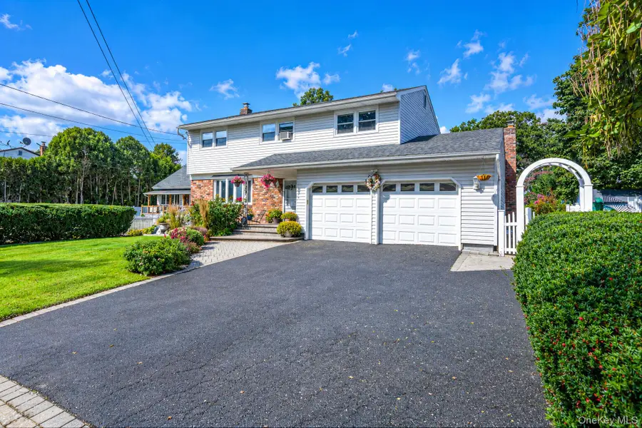 69A Erlanger Boulevard, North Babylon, NY 11703 - #3