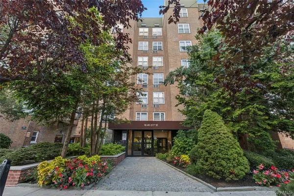 18-40 211th Street #3J, Bayside, NY 11360