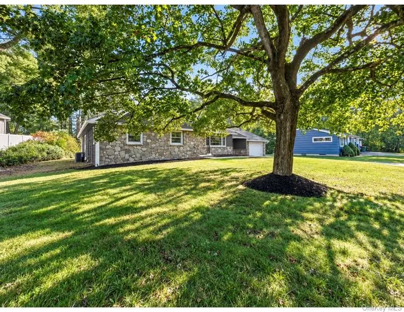 1 Norah Lane, Hyde Park, NY 12538 - #2