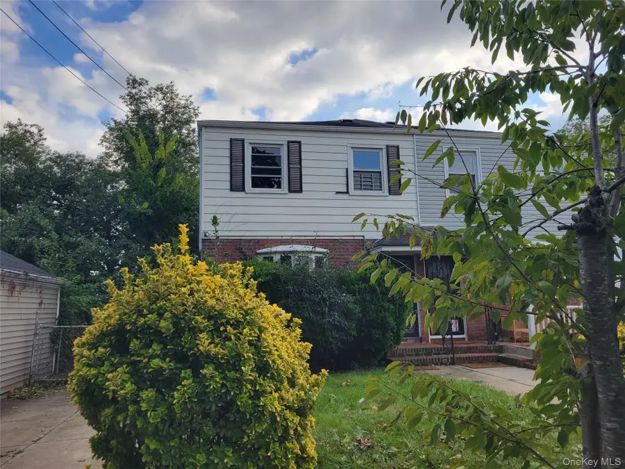 164-38 76th Road, Fresh Meadows, NY 11366 - #2