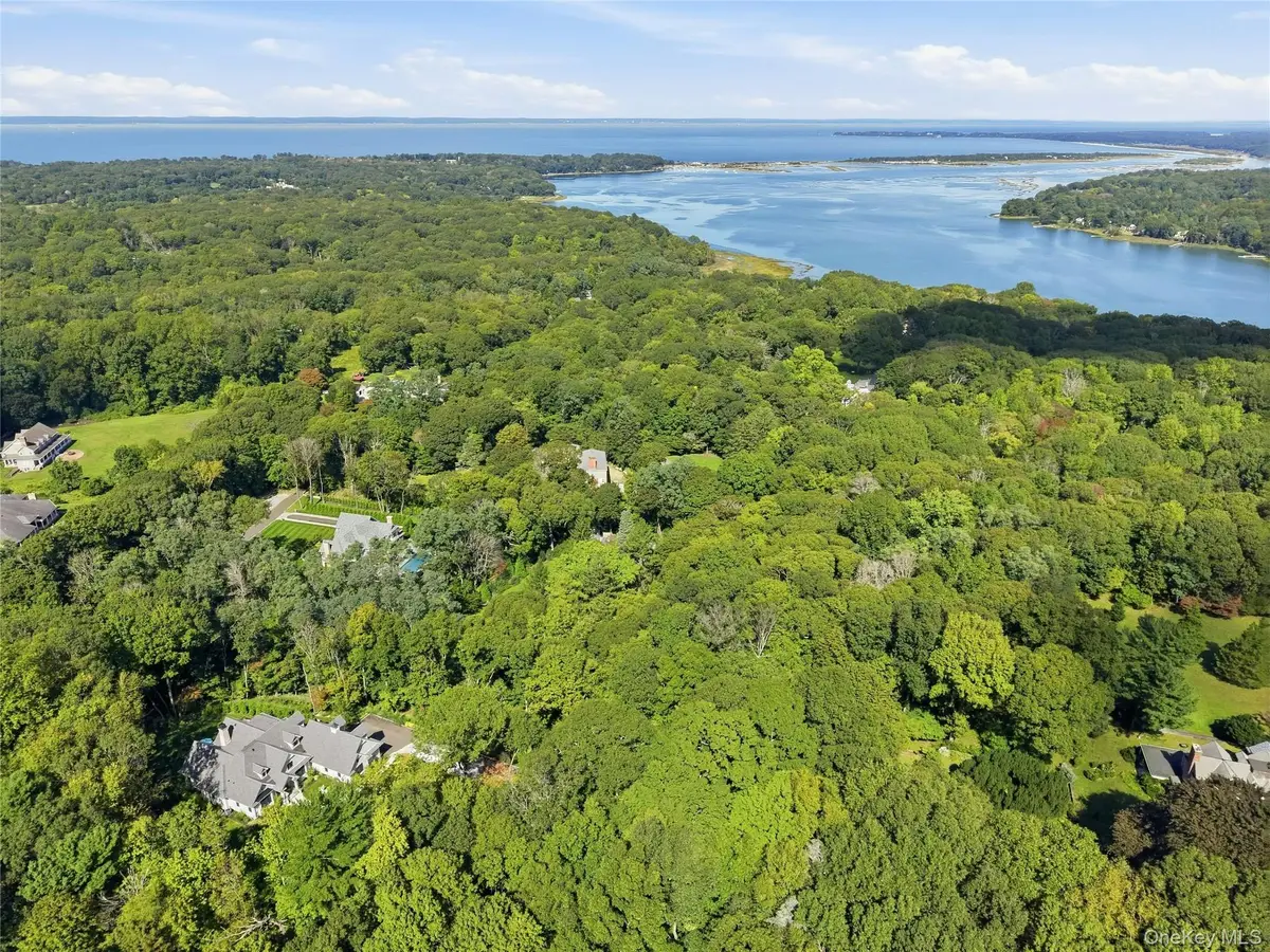 595 Moriches Road, Nissequogue, NY 11780 - #1