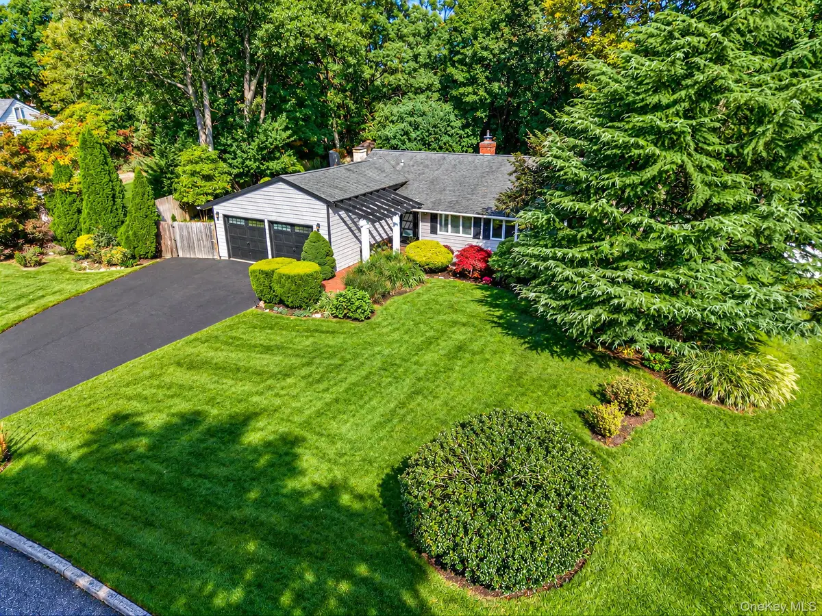 11 Folsom Lane, Coram, NY 11727 - #1