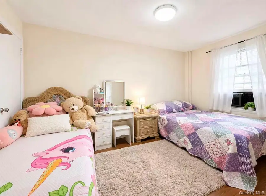 61-43 157th St, Flushing, NY 11367 - #2