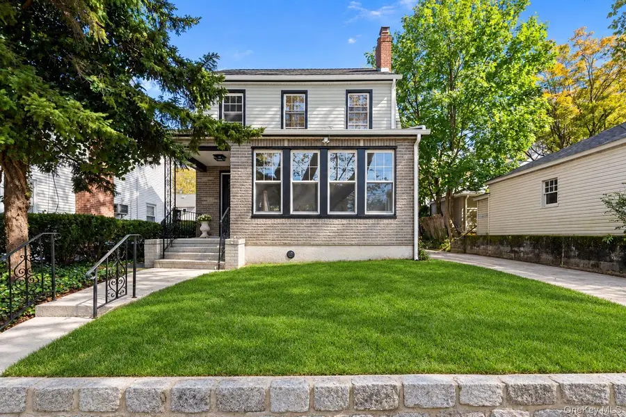 45-27 Arcadia Lane, Great Neck, NY 11020 - #2