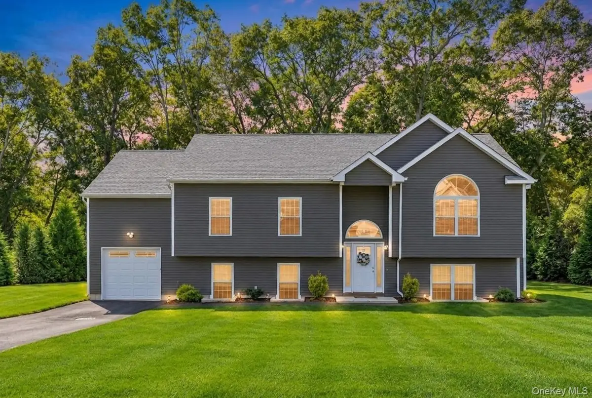 77 Maple Wood Lane, Riverhead, NY 11901 - #1