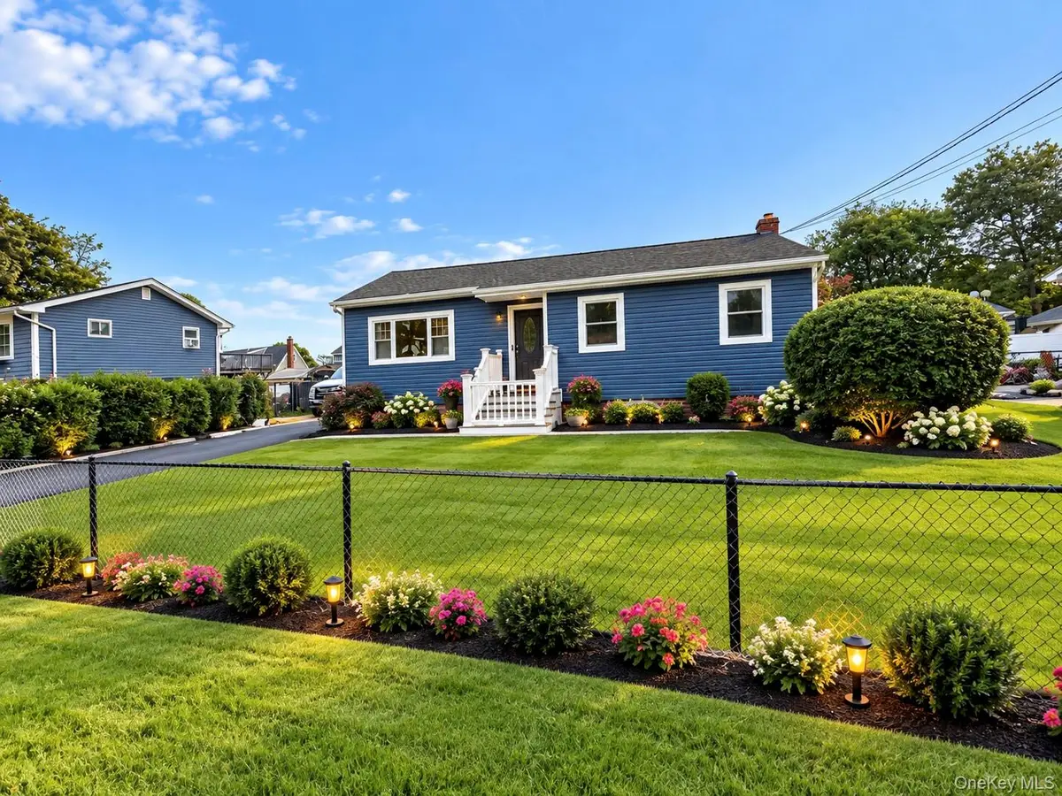 14 Holt Street, Amityville, NY 11701 - #1