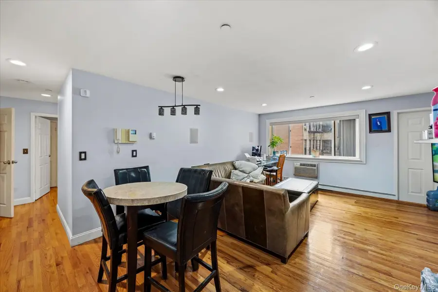 118-82 Metropolitan Avenue #6G, Kew Gardens, NY 11415 - #2