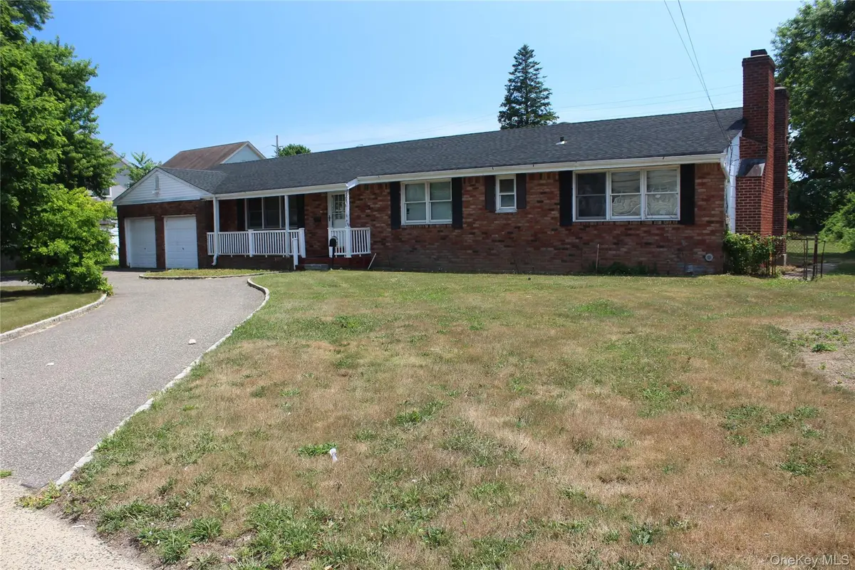 924 Fulton Street, Farmingdale, NY 11735 - #1