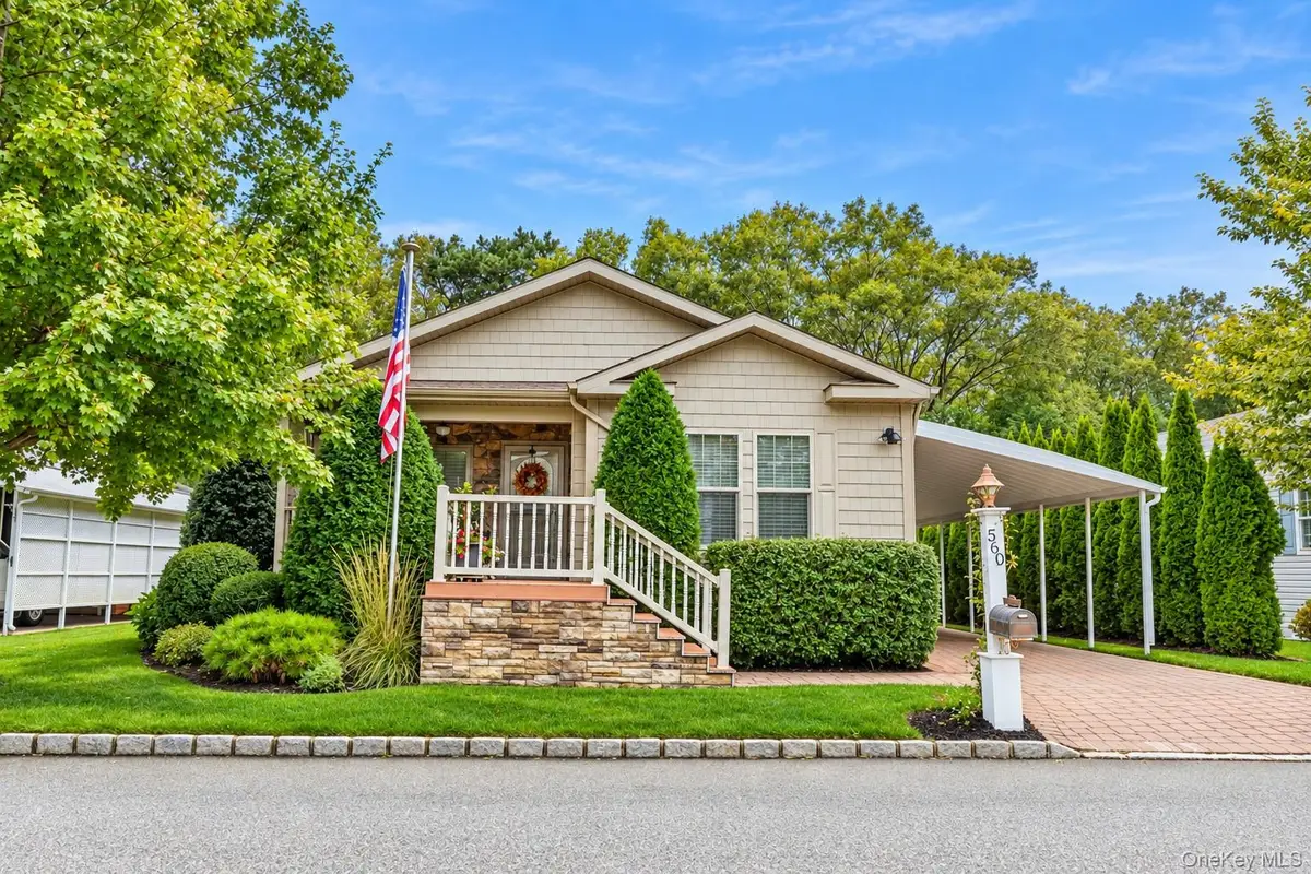 1661 Old Country Road #560, Riverhead, NY 11901 - #1
