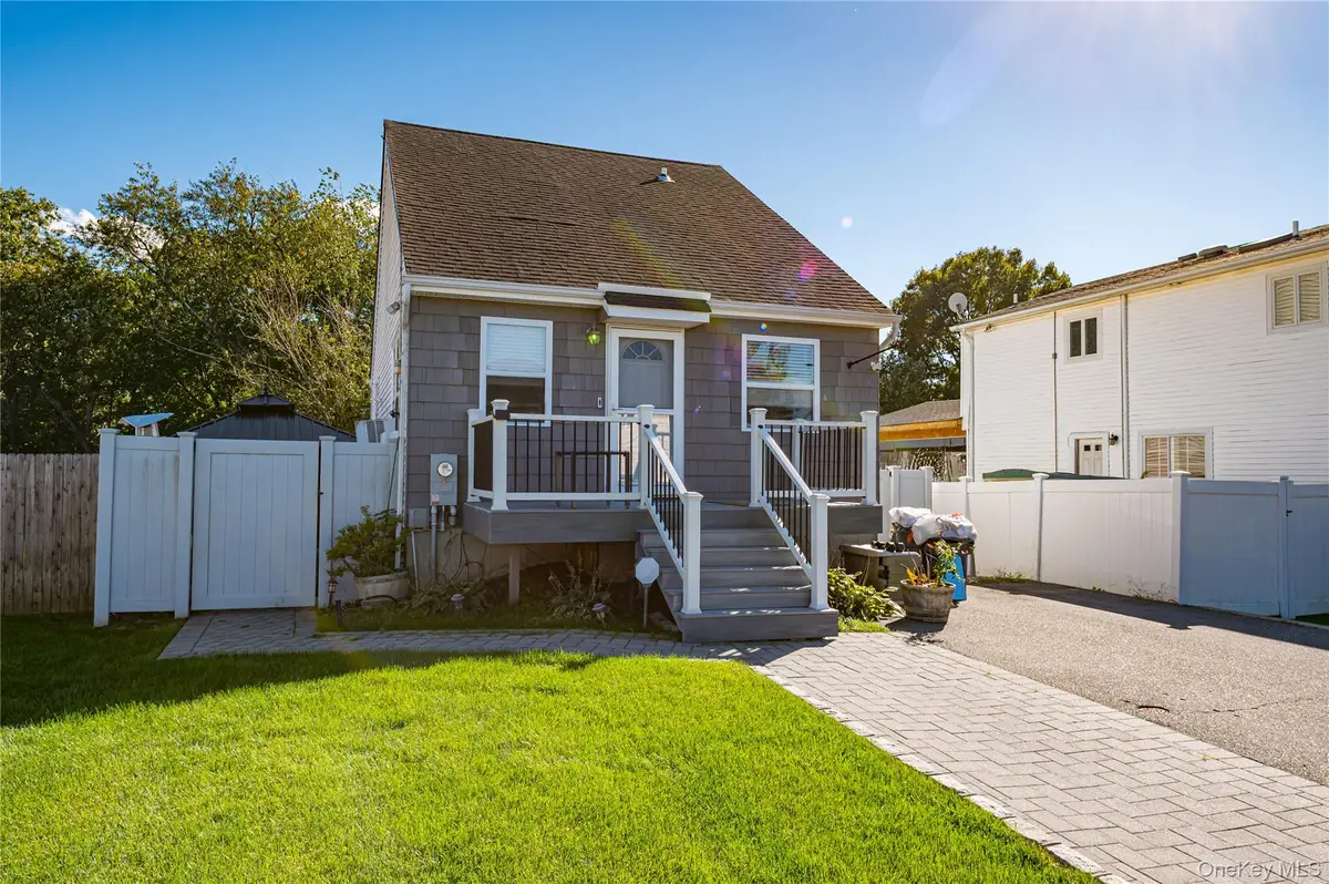 14 Donna Lane, Ronkonkoma, NY 11779 - #1