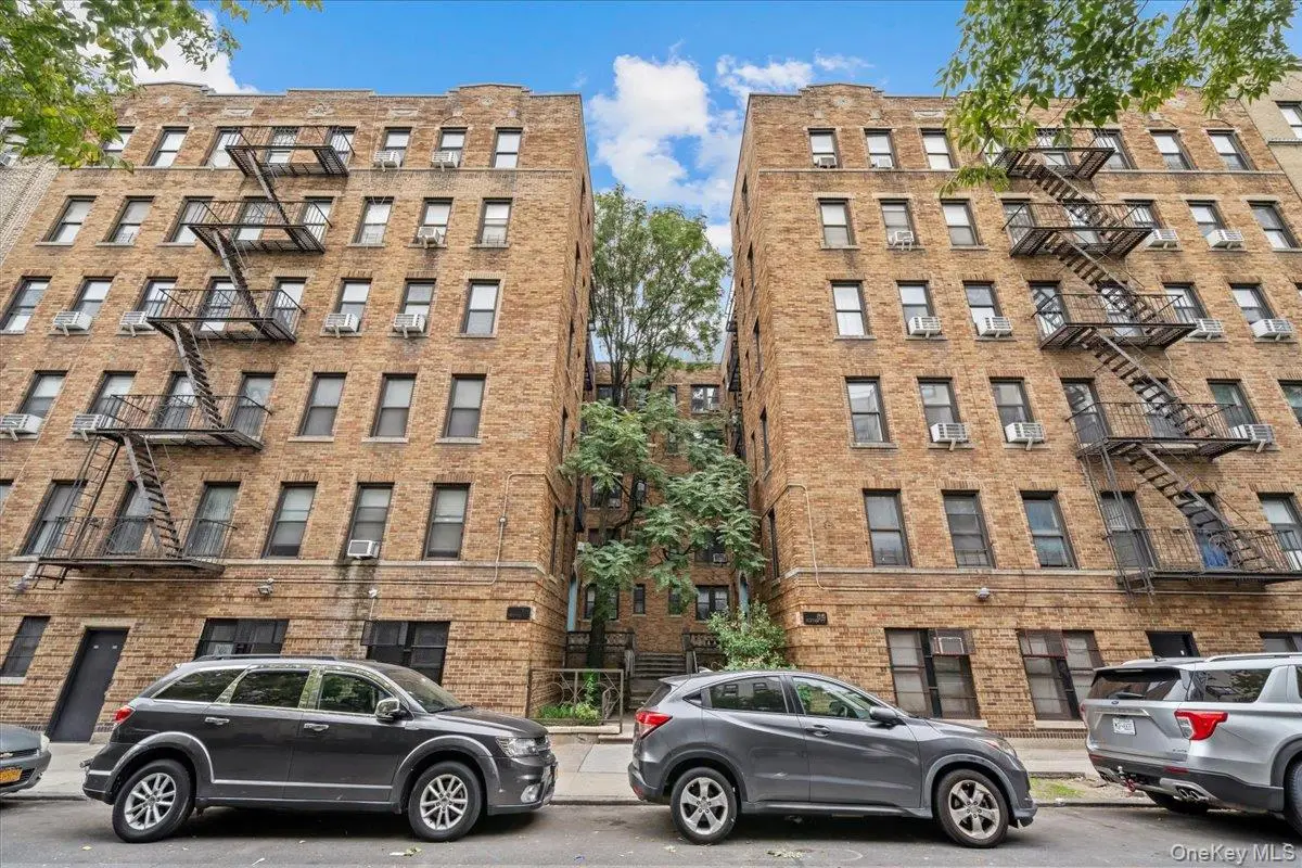 78 Thayer Street #4A, New York, NY 10040 - #1