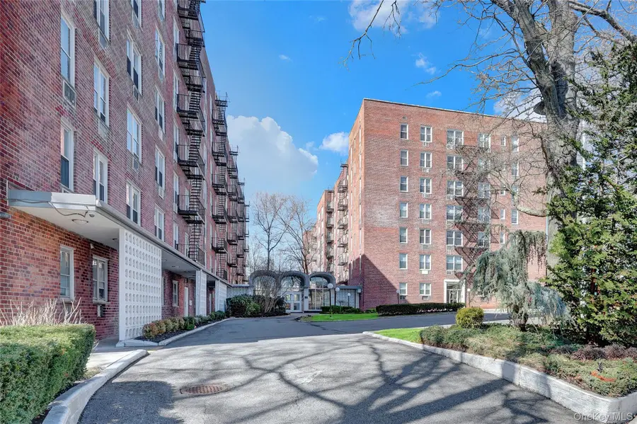 54-44 Little Neck Parkway #4T, Little Neck, NY 11362 - #3