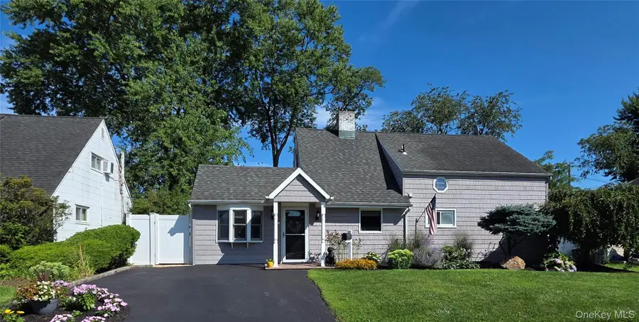 140 Springtime Lane W, Levittown, NY 11756 - #2