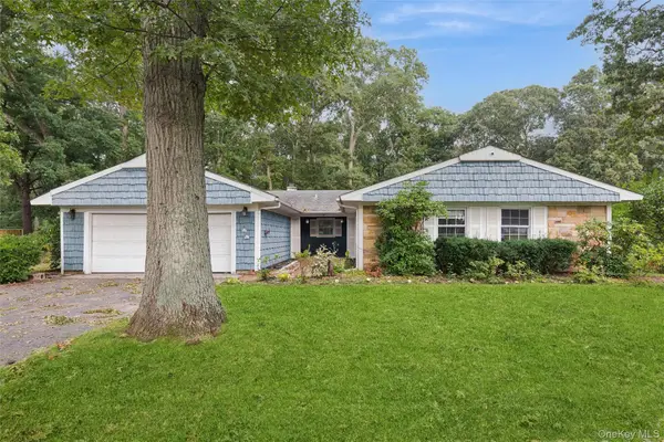 19 Wintergreen Drive, Coram, NY 11727