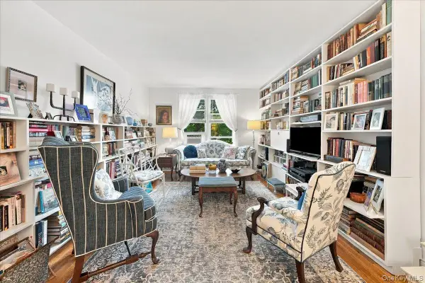 5621 Netherland Avenue #3D, Bronx, NY 10471