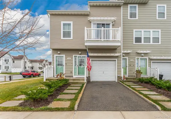 140 Compass Place, Arverne, NY 11692