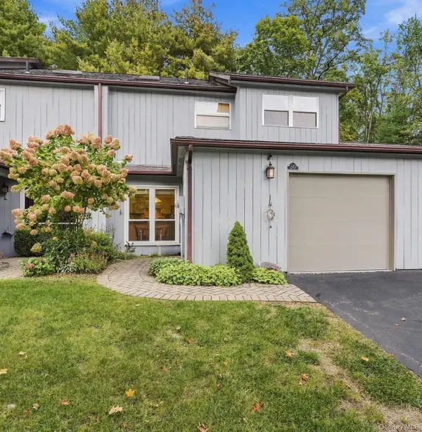 30 E Knoll, Rhinebeck, NY 12572