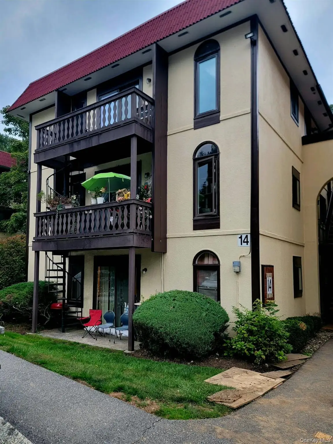 14 Granada Crescent #19, White Plains, NY 10603 - #1