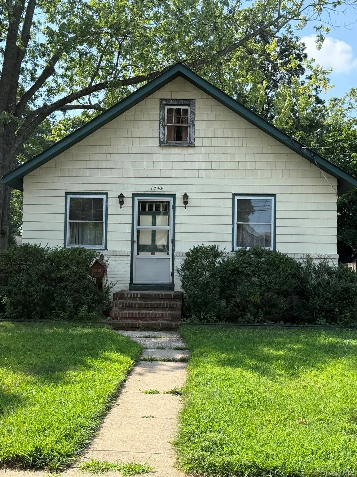 1748 Carroll Avenue, Merrick, NY 11566 - #1