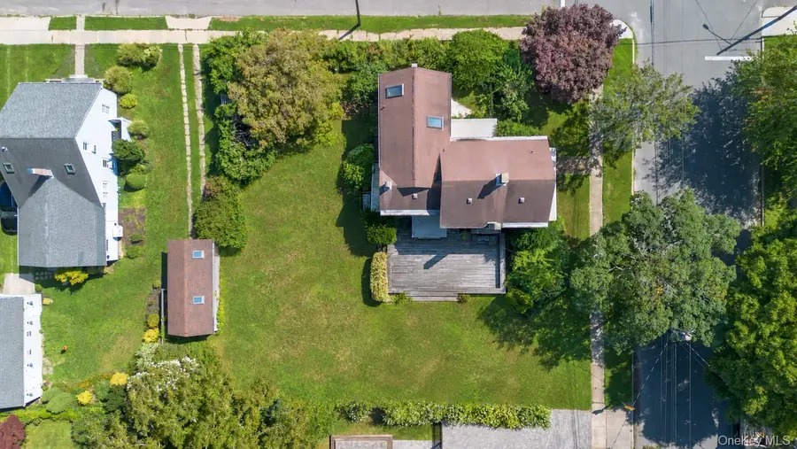 402 5th Street, Greenport, NY 11944 - #3