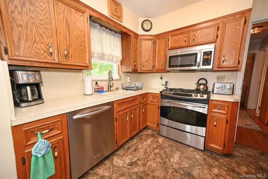 7601 58th Road, Middle Village, NY 11379 - #3