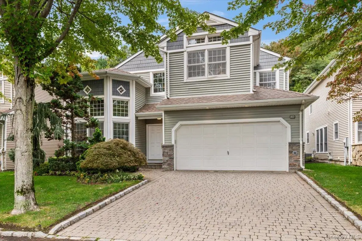 134 Sagamore Drive, Plainview, NY 11803 - #1