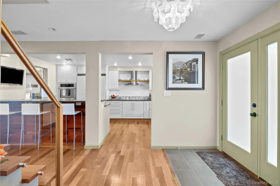 55 Rockledge Path, Port Jefferson, NY 11777 - #3