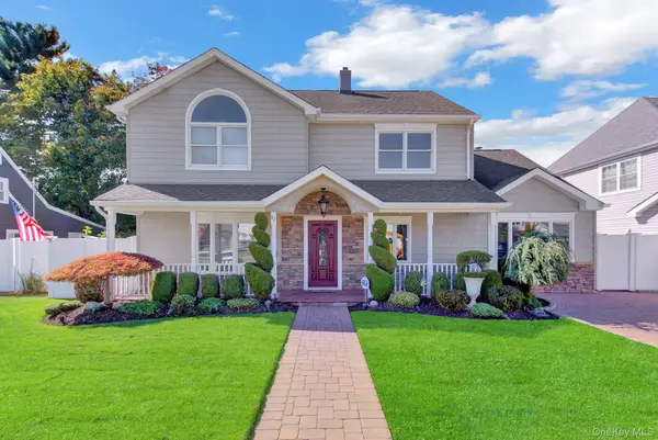 12 Crabtree Lane, Levittown, NY 11756