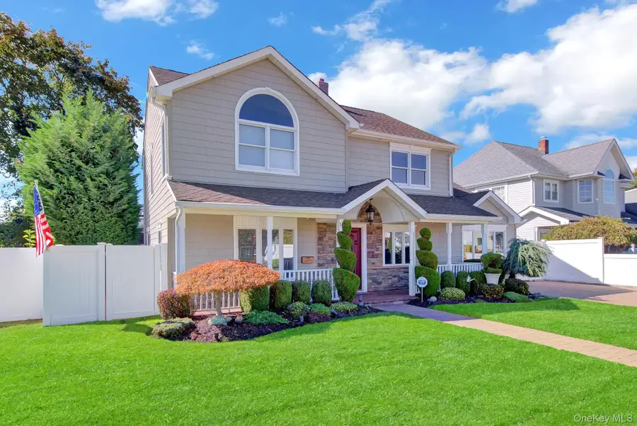 12 Crabtree Lane, Levittown, NY 11756 - #3