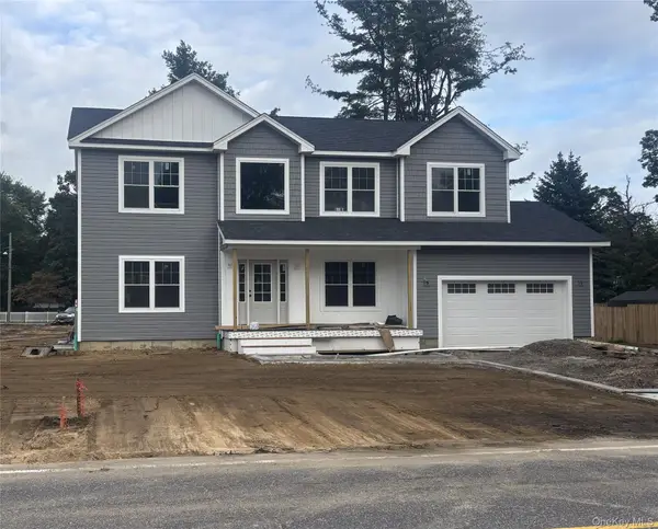 2047 Lincoln Avenue, Holbrook, NY 11741