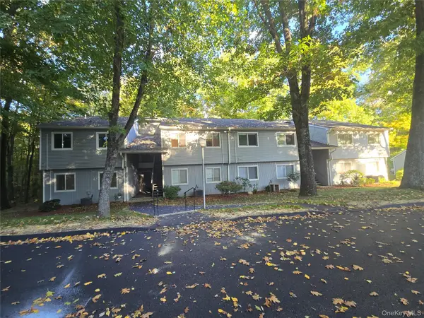 160 Carriage Court #D, Yorktown Heights, NY 10598