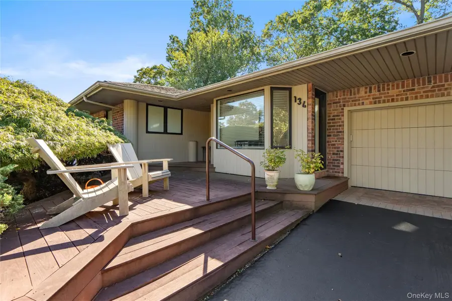 134 Maytime Drive, Jericho, NY 11753 - #2