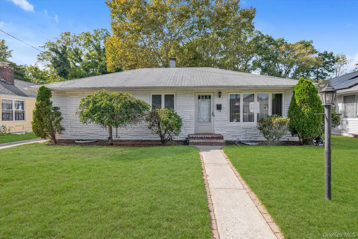 328 Glen Road, West Hempstead, NY 11552 - #1