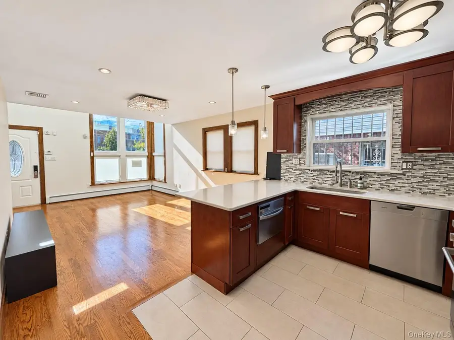249-75 57th Avenue, Little Neck, NY 11362 - #3
