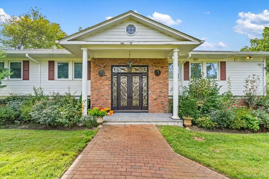 6 Channel Drive, Great Neck, NY 11024 - #2