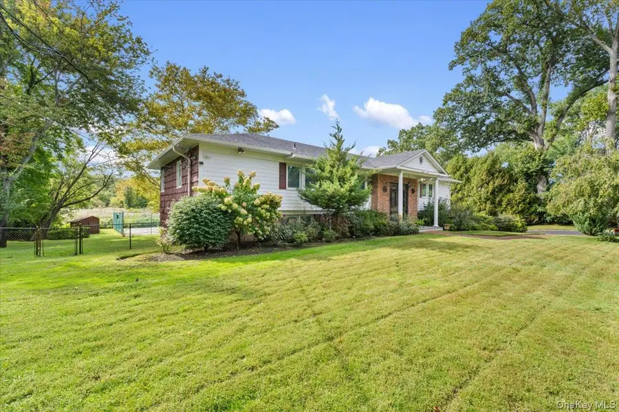 6 Channel Drive, Great Neck, NY 11024 - #3