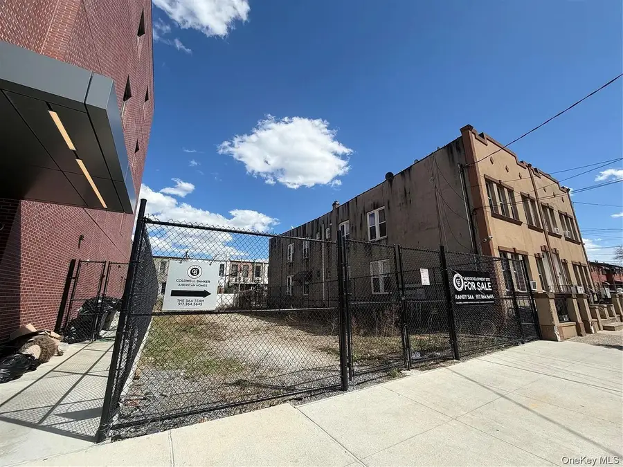 465A Cleveland Street, Brooklyn, NY 11208 - #2