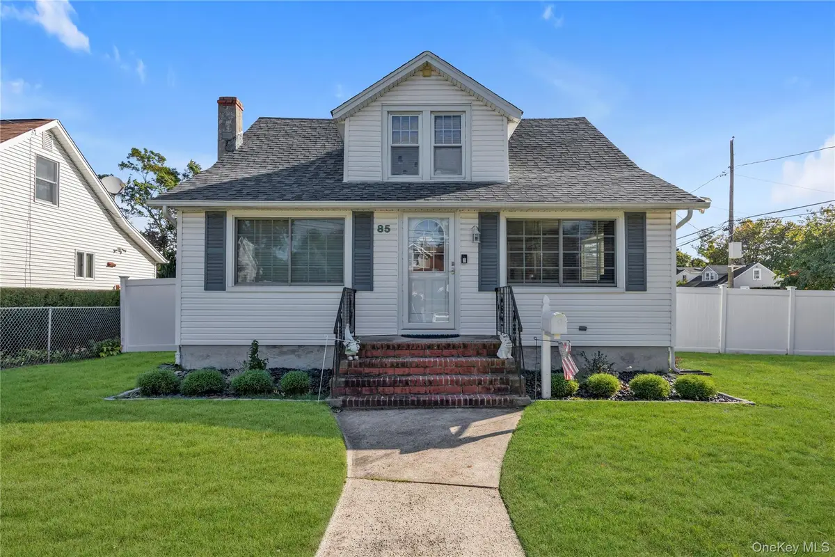85 Ferndale Boulevard, Islip, NY 11751 - #1