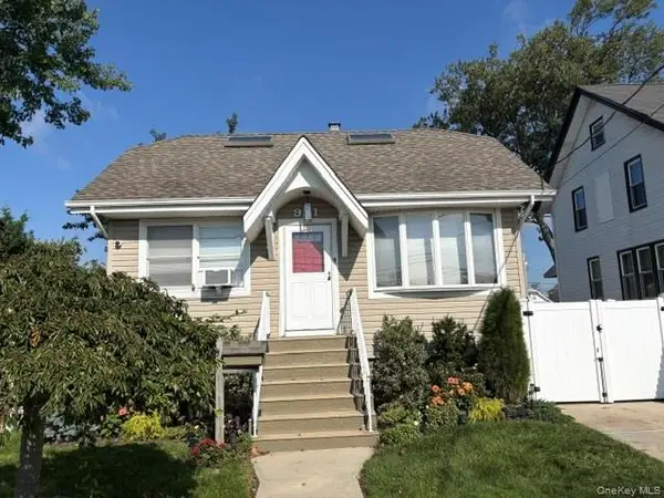 931 Hayes Street, Baldwin, NY 11510