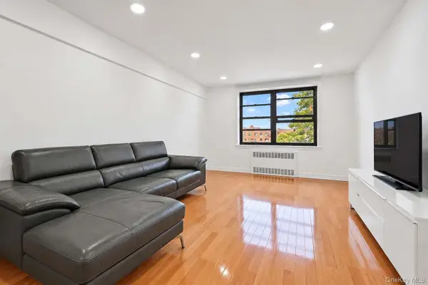 140-08 28th Road #5F, Flushing, NY 11354