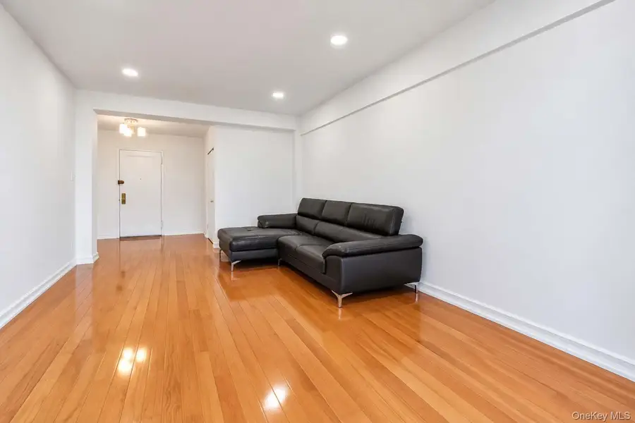 140-08 28th Road #5F, Flushing, NY 11354 - #2