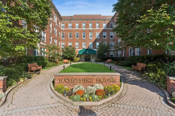 111 7th Street #404, Garden City, NY 11530