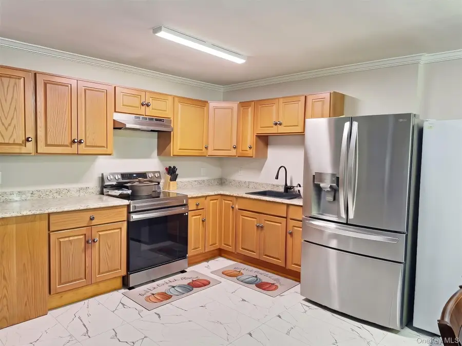 39 Scarborough Lane #C, Wappingers Falls, NY 12590 - #2