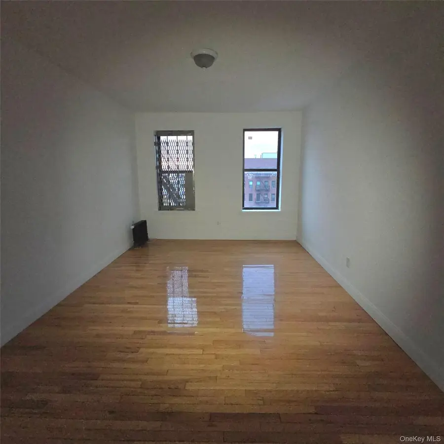 645 Barretto Street #3J, Bronx, NY 10474 - #3