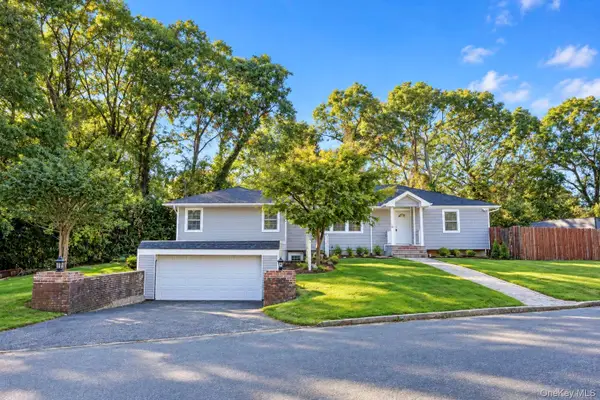 52 March Court, Selden, NY 11784