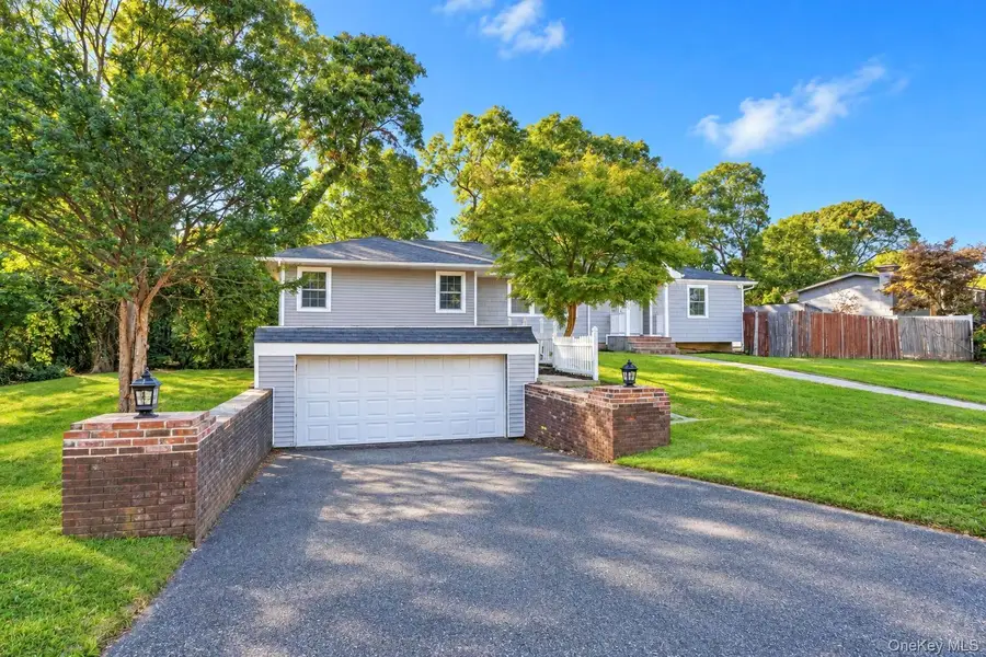52 March Court, Selden, NY 11784 - #2