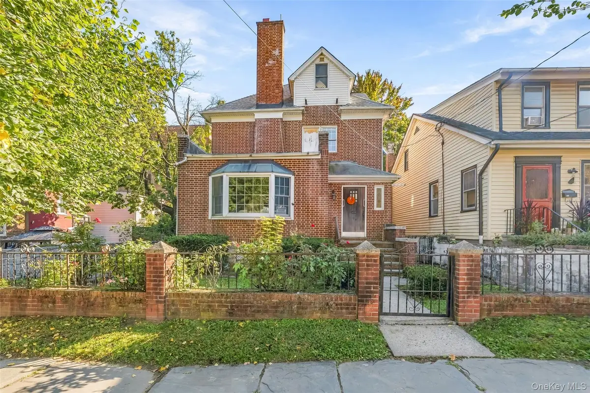 132 E 238th Street, Bronx, NY 10470 - #1